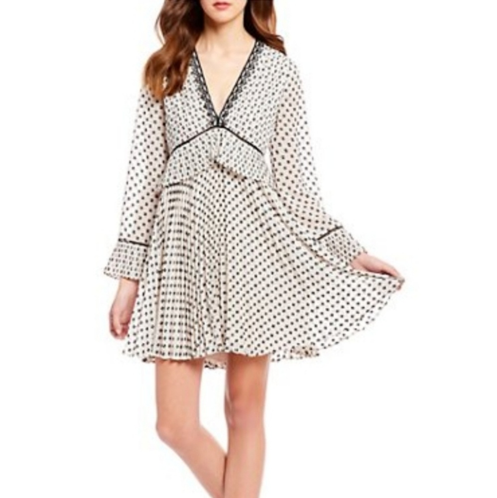 NWT Chelsea & Violet Mini Pleated Clip Dot Dress